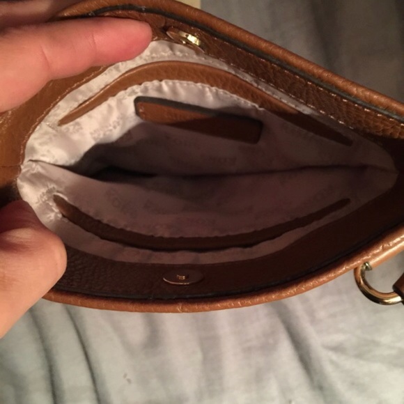 Michael Kors cross body - Picture 3 of 3